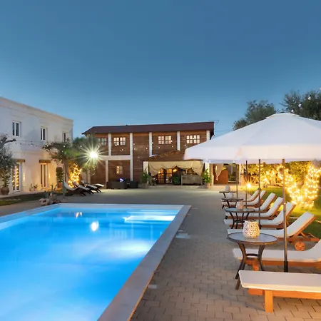 Li Canali Reali Bed & Breakfast 4*