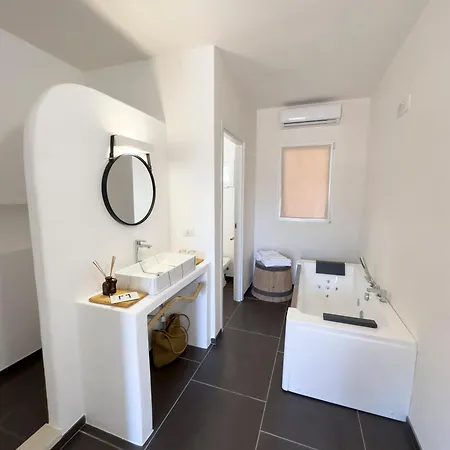 Li Canali Reali Bed & Breakfast