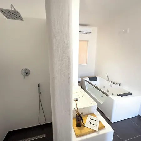 Li Canali Reali 4*