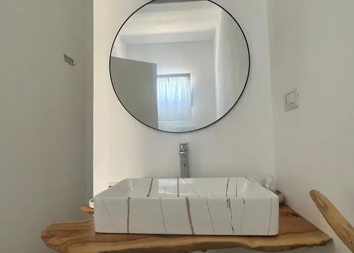 Li Canali Reali 住宿加早餐酒店 4*